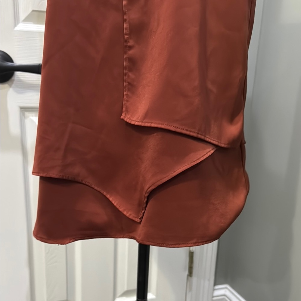 Gilli Rust V-Neck Tank Top - Picture 2 of 6